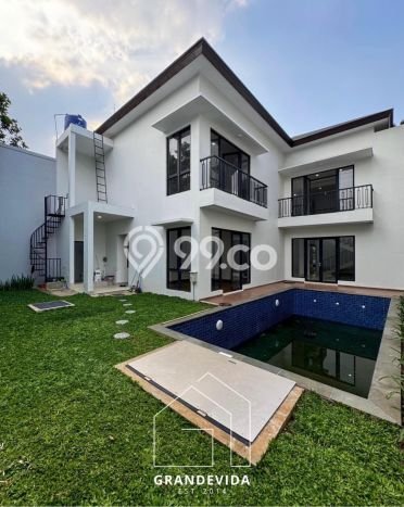 Rumah Luxury Modern Siap Huni di Pondok Indah Jakarta Selatan Rumah Luxury Modern Siap Huni di Pondok Indah Jakarta Selatan