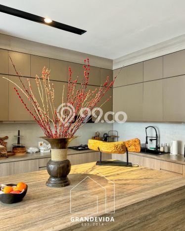 Rumah Elit Modern Siap Huni di Kemang Jakarta Selatan Rumah Elit Modern Siap Huni di Kemang Jakarta Selatan
