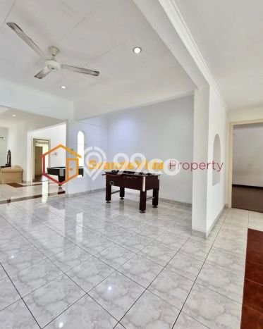 Jual Rumah Luas Elegan Dengan View Eksklusif di Kemang, Jakarta Selatan Jual Rumah Luas Elegan Dengan View Eksklusif di Kemang, Jakarta Selatan