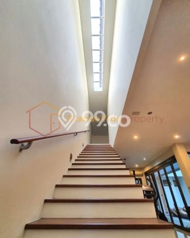 Ready to Use! Premium House LT 250m2 Desain Modern di Pondok Indah Ready to Use! Premium House LT 250m2 Desain Modern di Pondok Indah