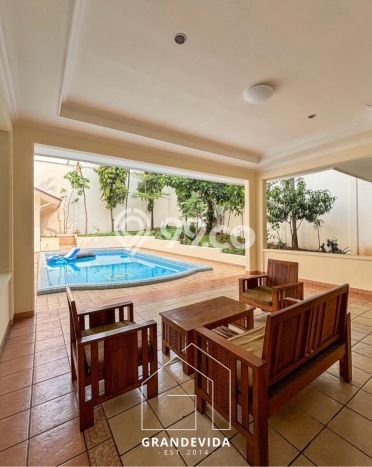 For Sale! Luxury House LT 710m2 Desain Elegan di Cipete For Sale! Luxury House LT 710m2 Desain Elegan di Cipete