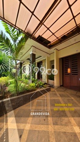 For Sale! Luxury House LT 510m2 Desain Elegan di Senayan For Sale! Luxury House LT 510m2 Desain Elegan di Senayan