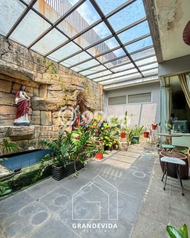 Rumah Elit Modern Siap Huni di Pondok Indah Jakarta Selatan Rumah Elit Modern Siap Huni di Pondok Indah Jakarta Selatan