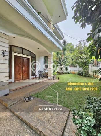 Siap Huni Rumah Mewah 4 Kamar di Kebayoran Baru Dekat ke Mana Pun Siap Huni Rumah Mewah 4 Kamar di Kebayoran Baru Dekat ke Mana Pun