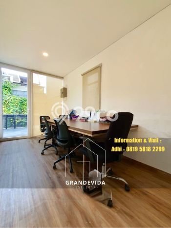 Hunian Eksklusif Siap Huni LT 608m2 di Kebayoran Baru, Jakarta Selatan Hunian Eksklusif Siap Huni LT 608m2 di Kebayoran Baru, Jakarta Selatan