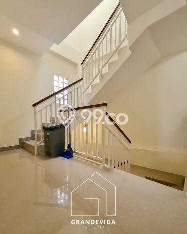 Rumah Kost Dijual di Tanah Abang, Jakarta Pusat, 32 KT, 32 KM, Bangunan 506m2 Rumah Kost Dijual di Tanah Abang, Jakarta Pusat, 32 KT, 32 KM, Bangunan 506m2