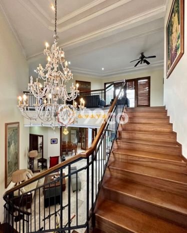 Rumah Elit Modern Siap Huni di Pondok Indah Jakarta Selatan Rumah Elit Modern Siap Huni di Pondok Indah Jakarta Selatan