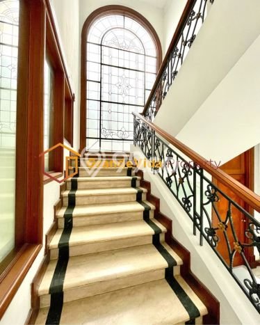 For Sale! Premium House LT 1700m2 Desain Modern di Kemang For Sale! Premium House LT 1700m2 Desain Modern di Kemang