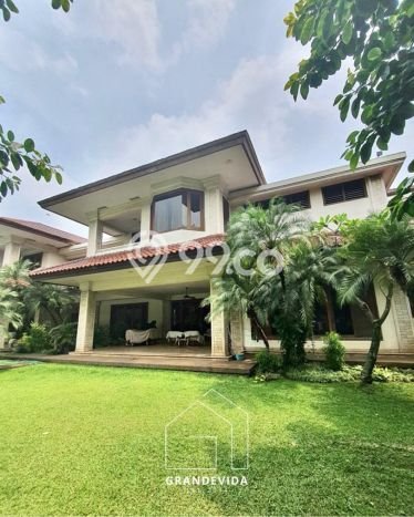 Rumah Elit Modern Tanpa Renovasi di Pondok Indah Jakarta Selatan Rumah Elit Modern Tanpa Renovasi di Pondok Indah Jakarta Selatan