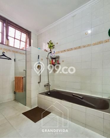 For Sale! Luxury House LT 715m2 Desain Modern di Pondok Indah For Sale! Luxury House LT 715m2 Desain Modern di Pondok Indah
