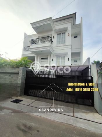 Siap Huni Hunian Elit 4 Kamar di Kebayoran Baru Dekat ke Mana Saja Siap Huni Hunian Elit 4 Kamar di Kebayoran Baru Dekat ke Mana Saja