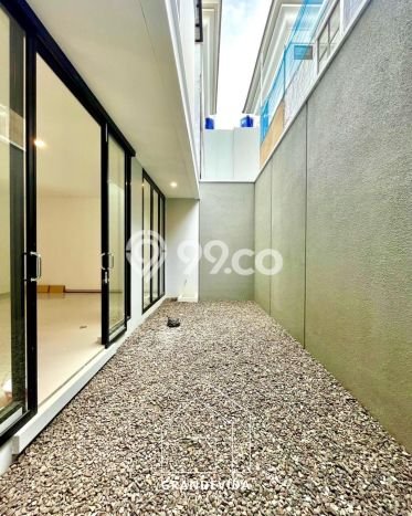 Dijual Rumah Luas Elegan Dengan View Cantik di Kemang, Jakarta Selatan Dijual Rumah Luas Elegan Dengan View Cantik di Kemang, Jakarta Selatan