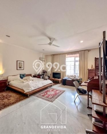 Hunian Mewah LB 500m2 Siap Pakai Desain Elegan di Kemang, Jakarta Selatan Hunian Mewah LB 500m2 Siap Pakai Desain Elegan di Kemang, Jakarta Selatan