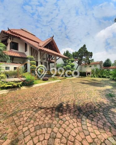 For Sale! Premium House LT 2647m2 Desain Elegan di Pondok Indah For Sale! Premium House LT 2647m2 Desain Elegan di Pondok Indah