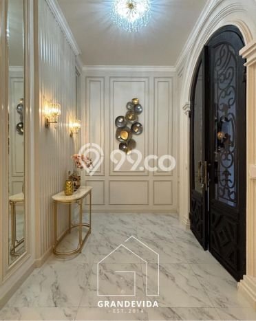 For Sale! Luxury House LT 240m2 Desain Elegan di Pondok Indah For Sale! Luxury House LT 240m2 Desain Elegan di Pondok Indah