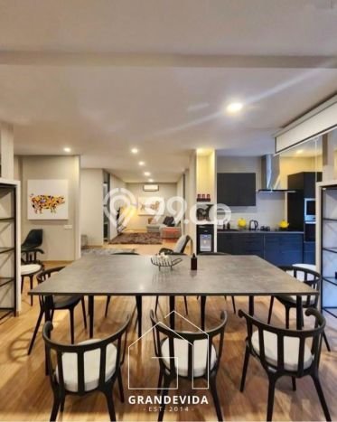 Rumah Mewah LB 153m2 Siap Pakai Desain Elegan di Kemang, Jakarta Selatan Rumah Mewah LB 153m2 Siap Pakai Desain Elegan di Kemang, Jakarta Selatan