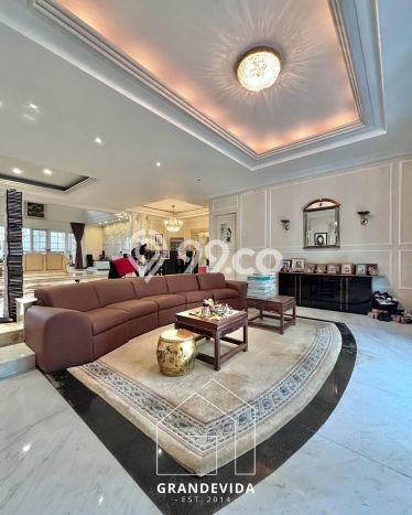 For Sale! Luxury House LT 509m2 Desain Elegan di Kuningan For Sale! Luxury House LT 509m2 Desain Elegan di Kuningan