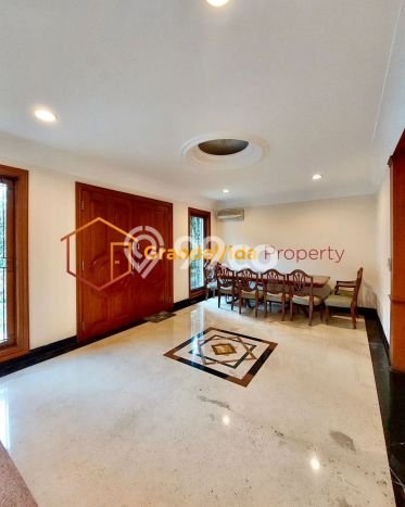 Rumah Elit Modern Siap Huni di Pondok Indah Jakarta Selatan Rumah Elit Modern Siap Huni di Pondok Indah Jakarta Selatan