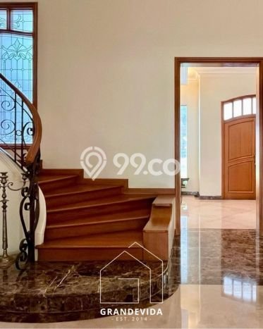 Rumah Mewah LB 450m2 Siap Pakai Desain Elegan di Pondok Indah, Jakarta Selatan Rumah Mewah LB 450m2 Siap Pakai Desain Elegan di Pondok Indah, Jakarta Selatan