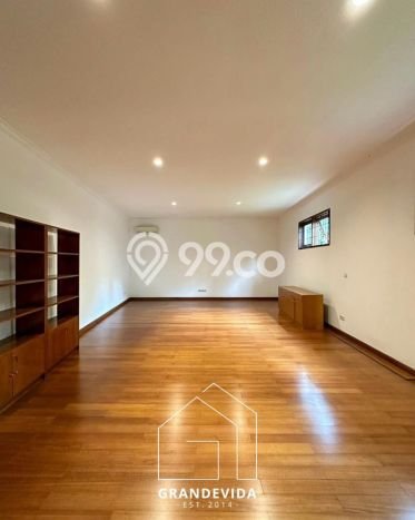Jual Rumah Luas Megah Dengan View Eksklusif di Kemang, Jakarta Selatan Jual Rumah Luas Megah Dengan View Eksklusif di Kemang, Jakarta Selatan