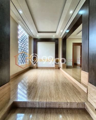 Rumah Luxury Modern Siap Huni di Pondok Indah Jakarta Selatan Rumah Luxury Modern Siap Huni di Pondok Indah Jakarta Selatan