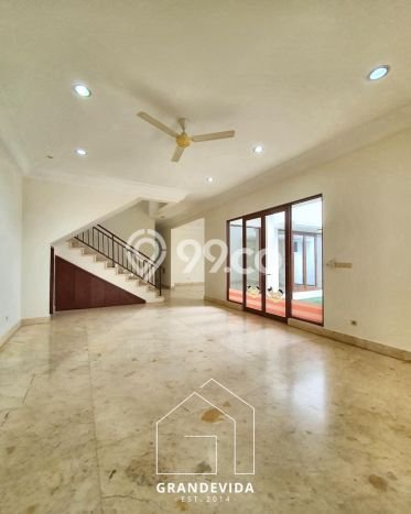 Rumah Elit LB 650m2 Siap Huni Desain Elegan di Cipete, Jakarta Selatan Rumah Elit LB 650m2 Siap Huni Desain Elegan di Cipete, Jakarta Selatan