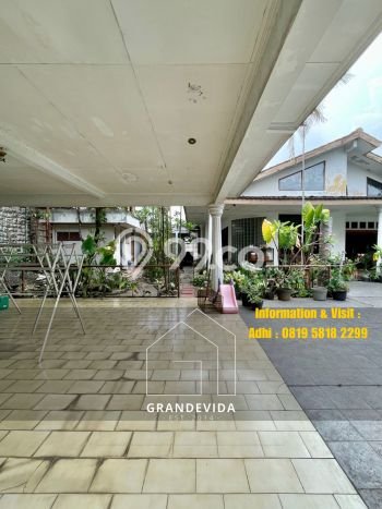 Hunian Mewah Siap Huni LT 1053m2 di Kebayoran Baru, Jakarta Selatan Hunian Mewah Siap Huni LT 1053m2 di Kebayoran Baru, Jakarta Selatan
