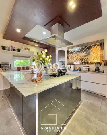 Ready to Use! Premium House LT 198m2 Desain Elegan di Pondok Indah Ready to Use! Premium House LT 198m2 Desain Elegan di Pondok Indah