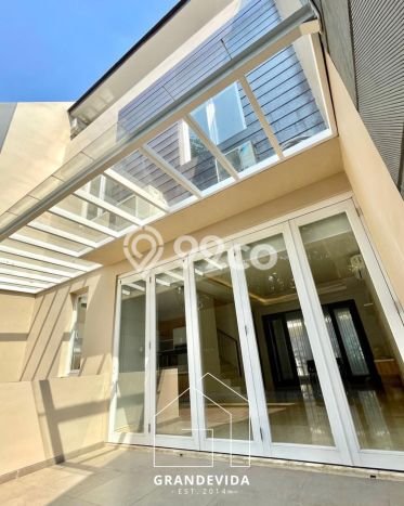 Hunian Mewah LB 320m2 Siap Pakai Desain Elegan di Kemang, Jakarta Selatan Hunian Mewah LB 320m2 Siap Pakai Desain Elegan di Kemang, Jakarta Selatan