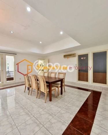 Jual Rumah Luas Elegan Dengan View Eksklusif di Kemang, Jakarta Selatan Jual Rumah Luas Elegan Dengan View Eksklusif di Kemang, Jakarta Selatan
