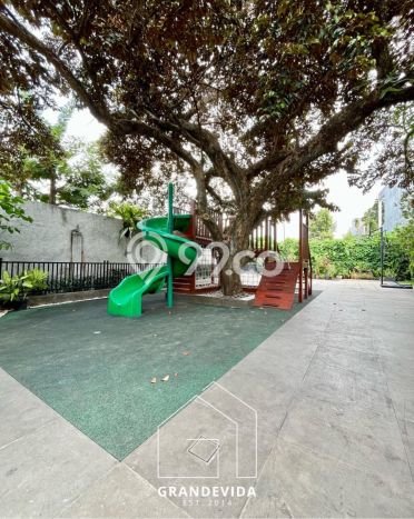 Jual Rumah Luas Megah Dengan View Eksklusif di Kemang, Jakarta Selatan Jual Rumah Luas Megah Dengan View Eksklusif di Kemang, Jakarta Selatan
