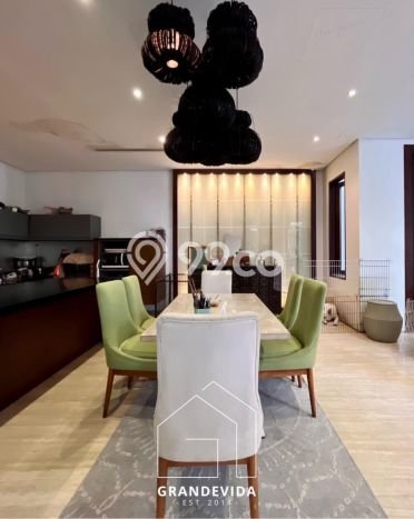 Rumah Elit Modern Tanpa Renovasi di Pondok Indah Jakarta Selatan Rumah Elit Modern Tanpa Renovasi di Pondok Indah Jakarta Selatan