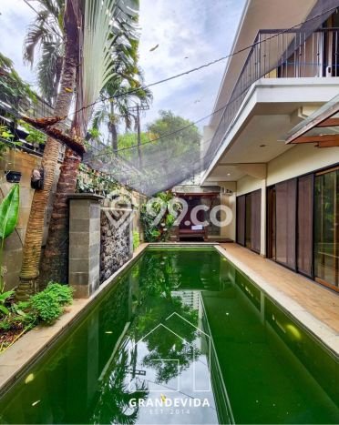 Hunian Mewah LB 320m2 Siap Pakai Desain Elegan di Kemang, Jakarta Selatan Hunian Mewah LB 320m2 Siap Pakai Desain Elegan di Kemang, Jakarta Selatan