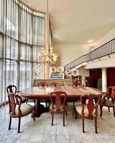 Jual Rumah Luas Megah Dengan View Eksklusif di Pondok Indah, Jakarta Selatan Jual Rumah Luas Megah Dengan View Eksklusif di Pondok Indah, Jakarta Selatan