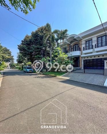 Hunian Elit LB 425m2 Siap Pakai Desain Elegan di Pondok Indah, Jakarta Selatan Hunian Elit LB 425m2 Siap Pakai Desain Elegan di Pondok Indah, Jakarta Selatan