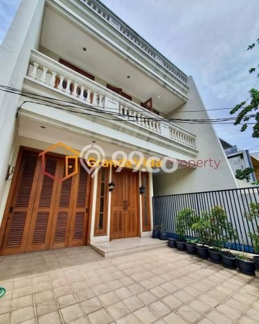 Dijual Rumah Mewah Elegan Dengan View Eksklusif di Pondok Indah, Jakarta Selatan Dijual Rumah Mewah Elegan Dengan View Eksklusif di Pondok Indah, Jakarta Selatan