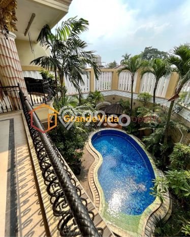 Ready to Use! Premium House LT 550m2 Desain Elegan di Pondok Indah Ready to Use! Premium House LT 550m2 Desain Elegan di Pondok Indah