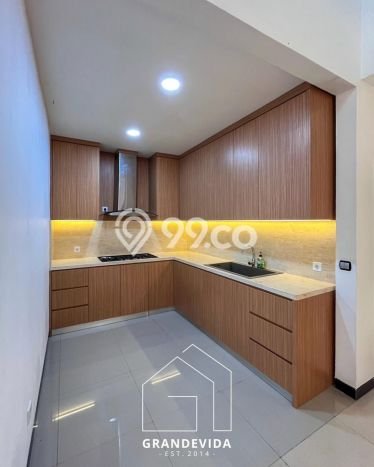 Rumah Mewah LB 280m2 Siap Huni Desain Elegan di Pondok Indah, Jakarta Selatan Rumah Mewah LB 280m2 Siap Huni Desain Elegan di Pondok Indah, Jakarta Selatan