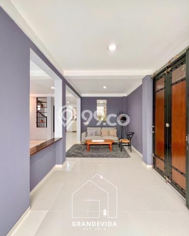 Hunian Elit LB 280m2 Siap Huni Desain Elegan di Pondok Indah, Jakarta Selatan Hunian Elit LB 280m2 Siap Huni Desain Elegan di Pondok Indah, Jakarta Selatan