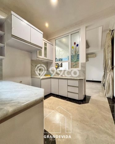 Dijual Rumah Luas Elegan Dengan View Cantik di Pondok Indah, Jakarta Selatan Dijual Rumah Luas Elegan Dengan View Cantik di Pondok Indah, Jakarta Selatan