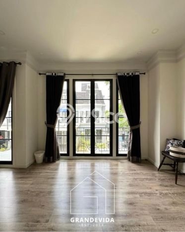 Rumah Luxury Modern Siap Huni di Kemang Jakarta Selatan Rumah Luxury Modern Siap Huni di Kemang Jakarta Selatan