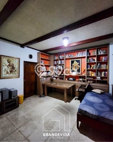 Jual Rumah Luas Elegan Dengan View Eksklusif di Pondok Indah, Jakarta Selatan Jual Rumah Luas Elegan Dengan View Eksklusif di Pondok Indah, Jakarta Selatan