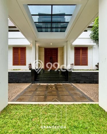 Jual Rumah Mewah Elegan Dengan View Cantik di Pondok Indah, Jakarta Selatan Jual Rumah Mewah Elegan Dengan View Cantik di Pondok Indah, Jakarta Selatan