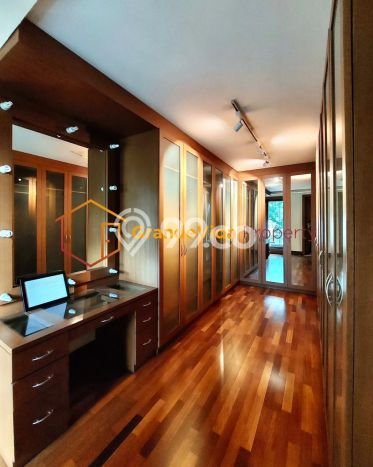 Rumah Elit Modern Siap Huni di Pondok Indah Jakarta Selatan Rumah Elit Modern Siap Huni di Pondok Indah Jakarta Selatan