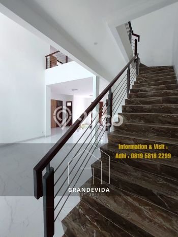 Rumah Eksklusif Siap Huni LT 244m2 di Kebayoran Baru, Jakarta Selatan Rumah Eksklusif Siap Huni LT 244m2 di Kebayoran Baru, Jakarta Selatan
