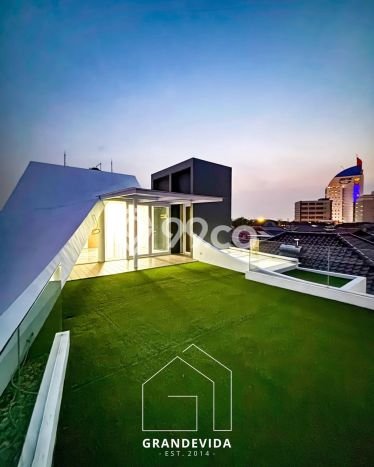 Rumah Luxury Modern Siap Huni di Pondok Indah Jakarta Selatan Rumah Luxury Modern Siap Huni di Pondok Indah Jakarta Selatan