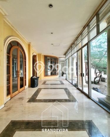 Jual Rumah Luas Megah Dengan View Eksklusif di Pondok Indah, Jakarta Selatan Jual Rumah Luas Megah Dengan View Eksklusif di Pondok Indah, Jakarta Selatan