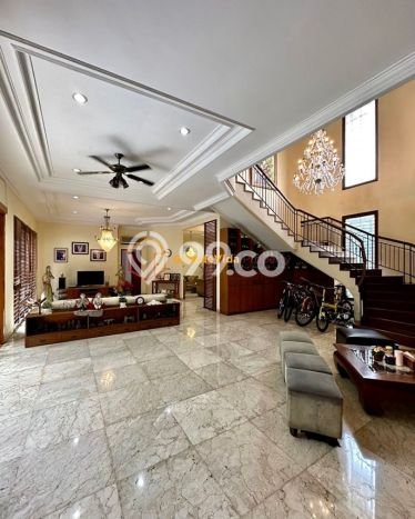 Rumah Elit Modern Siap Huni di Pondok Indah Jakarta Selatan Rumah Elit Modern Siap Huni di Pondok Indah Jakarta Selatan