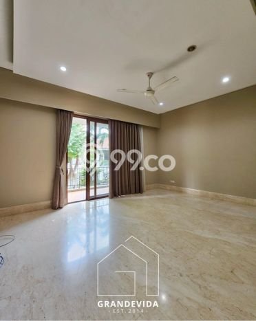 Hunian Mewah LB 320m2 Siap Pakai Desain Elegan di Kemang, Jakarta Selatan Hunian Mewah LB 320m2 Siap Pakai Desain Elegan di Kemang, Jakarta Selatan
