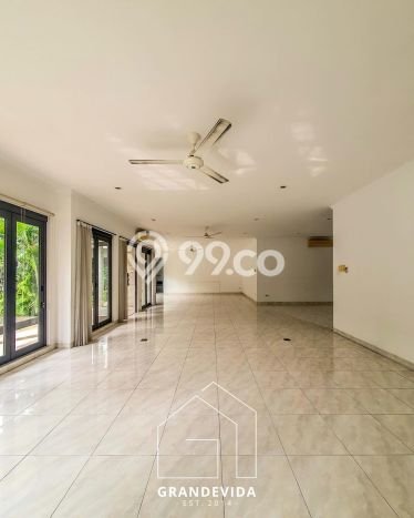 Ready to Use! Premium House LT 668m2 Desain Elegan di Kemang Ready to Use! Premium House LT 668m2 Desain Elegan di Kemang